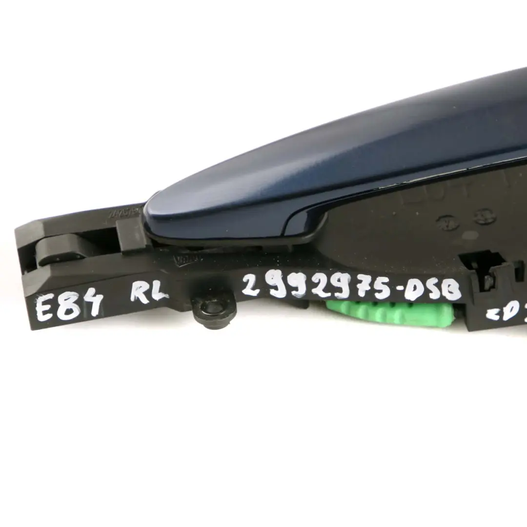 Puerta Trasera Izquierda Exterior Asidero Deep Sea Blue A76 para BMW X1 E84 con número de pieza 2992975 BMW X1 E84 Puerta Trasera Izquierda Exterior Asidero Deep Sea Blue A76 - SKU 2992975-DSB - Número de pieza 2992975