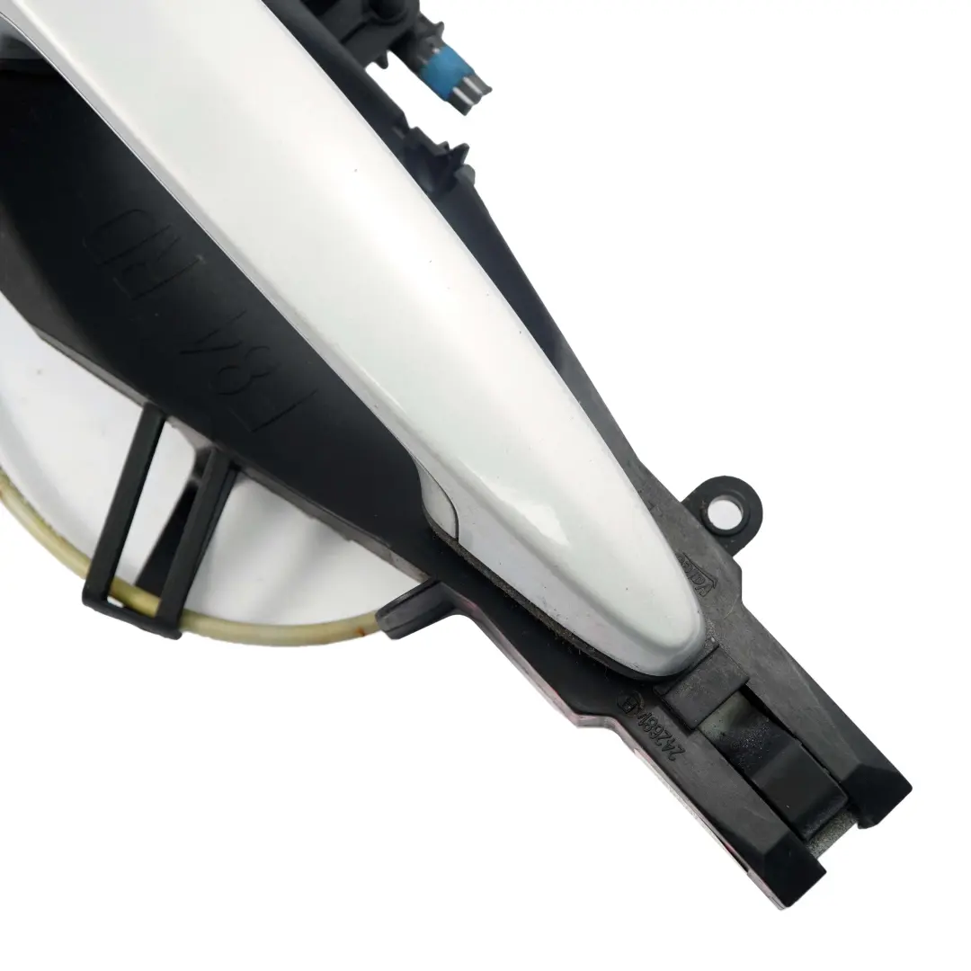 Poignee exterieure arriere gauche Glacier Silber Silver Metallise A83 pour BMW X1 E84 à propos du numéro de pièce 2992975 BMW X1 E84 Poignee exterieure arriere gauche Glacier Silber Silver Metallise A83 - SKU 2992975-GSB - Numéro de pièce 2992975