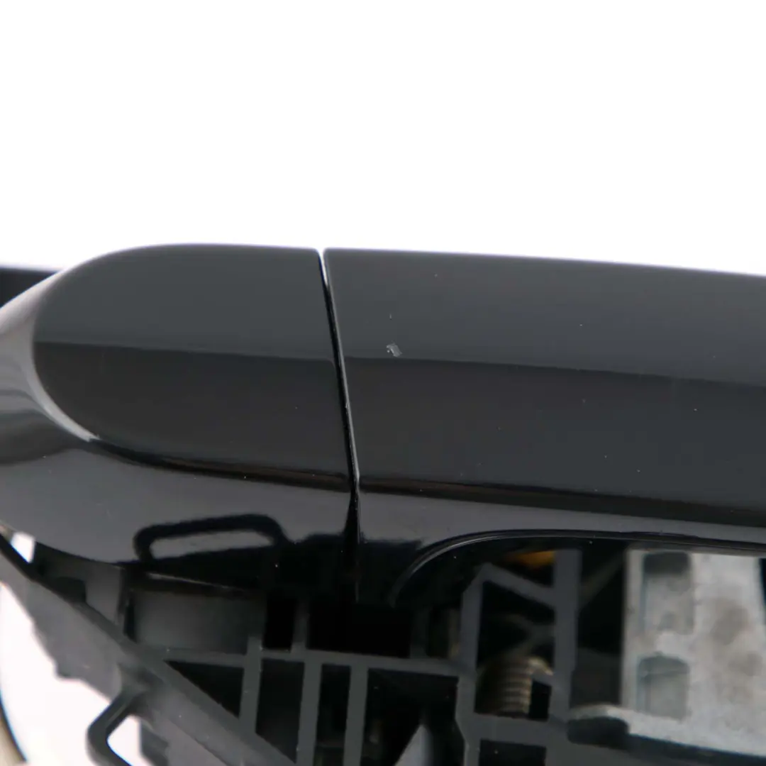 Door Handle Grab Rear Right O/S Schwarz 2 Black 668 to BMW X1 E84 with Part number 2992976 BMW X1 E84 Door Handle Grab Rear Right O/S Schwarz 2 Black 668 - SKU 2992976-SCH - Part number 2992976