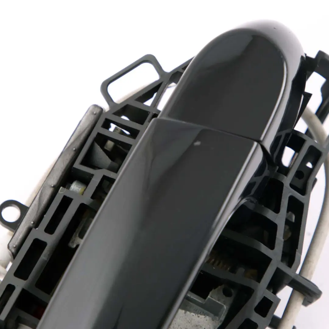 Door Handle Grab Rear Right O/S Schwarz 2 Black 668 to BMW X1 E84 with Part number 2992976 BMW X1 E84 Door Handle Grab Rear Right O/S Schwarz 2 Black 668 - SKU 2992976-SCH - Part number 2992976