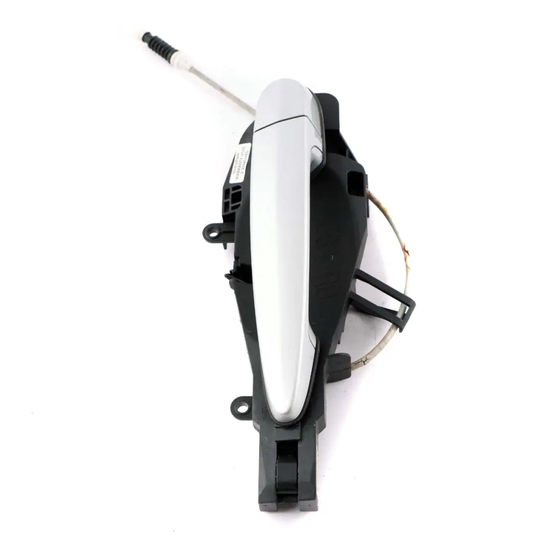 Right Door Grab Handle O/S Titansilber Titanium Silver 354 to BMW X1 E84 Rear with Part number 2992976 BMW X1 E84 Rear Right Door Grab Handle O/S Titansilber Titanium Silver 354 - SKU 2992976-TS - Part number 2992976