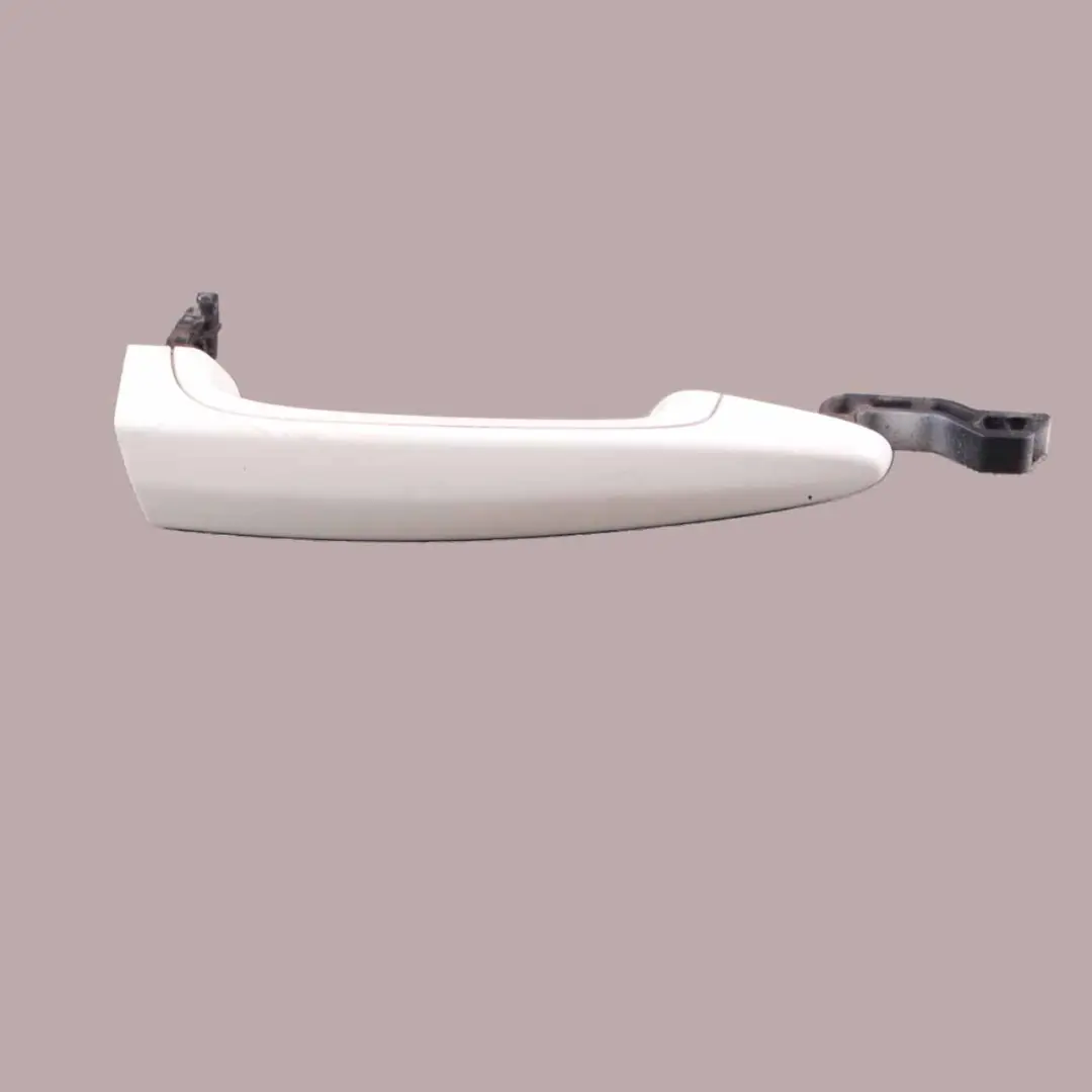 Poignée de porte avant droite Alpine White - 300 pour BMW X1 E84 à propos du numéro de pièce 2992986 BMW X1 E84 Poignée de porte avant droite Alpine White - 300 - SKU 2992986-AW - Numéro de pièce 2992986