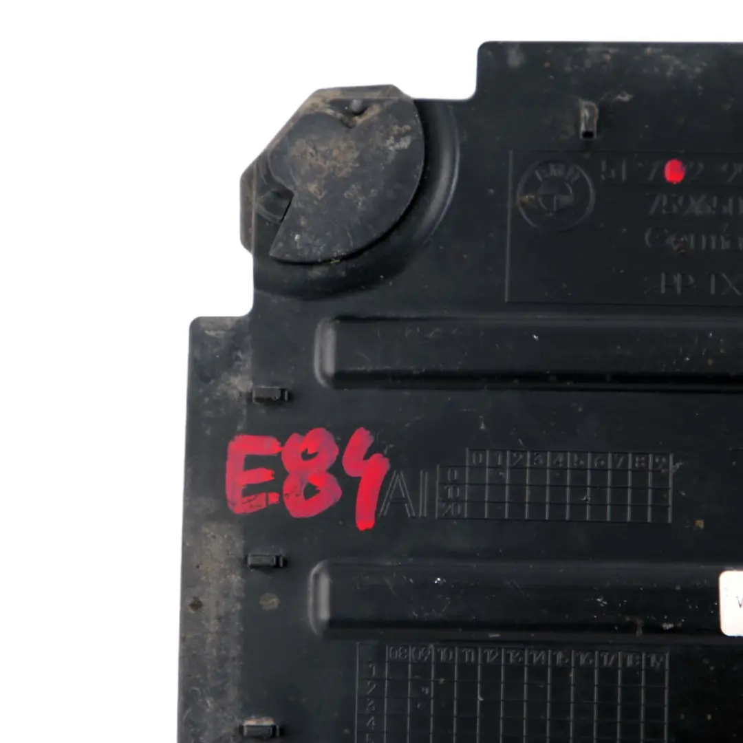 Tapa Delantera Tapa Embellecedor Paso De Rueda para BMW E84 con número de pieza 2993140 BMW E84 Tapa Delantera Tapa Embellecedor Paso De Rueda - SKU 2993140 - Número de pieza 2993140