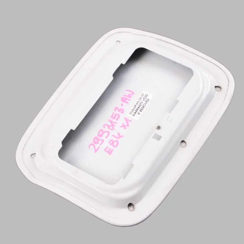 Riempimento carburante Pannello di copertura Alpinweiss - 300 per BMW X1 E84 con numero di parte 2993153 BMW X1 E84 Riempimento carburante Pannello di copertura Alpinweiss - 300 - SKU 2993153-AW - Numero di parte 2993153