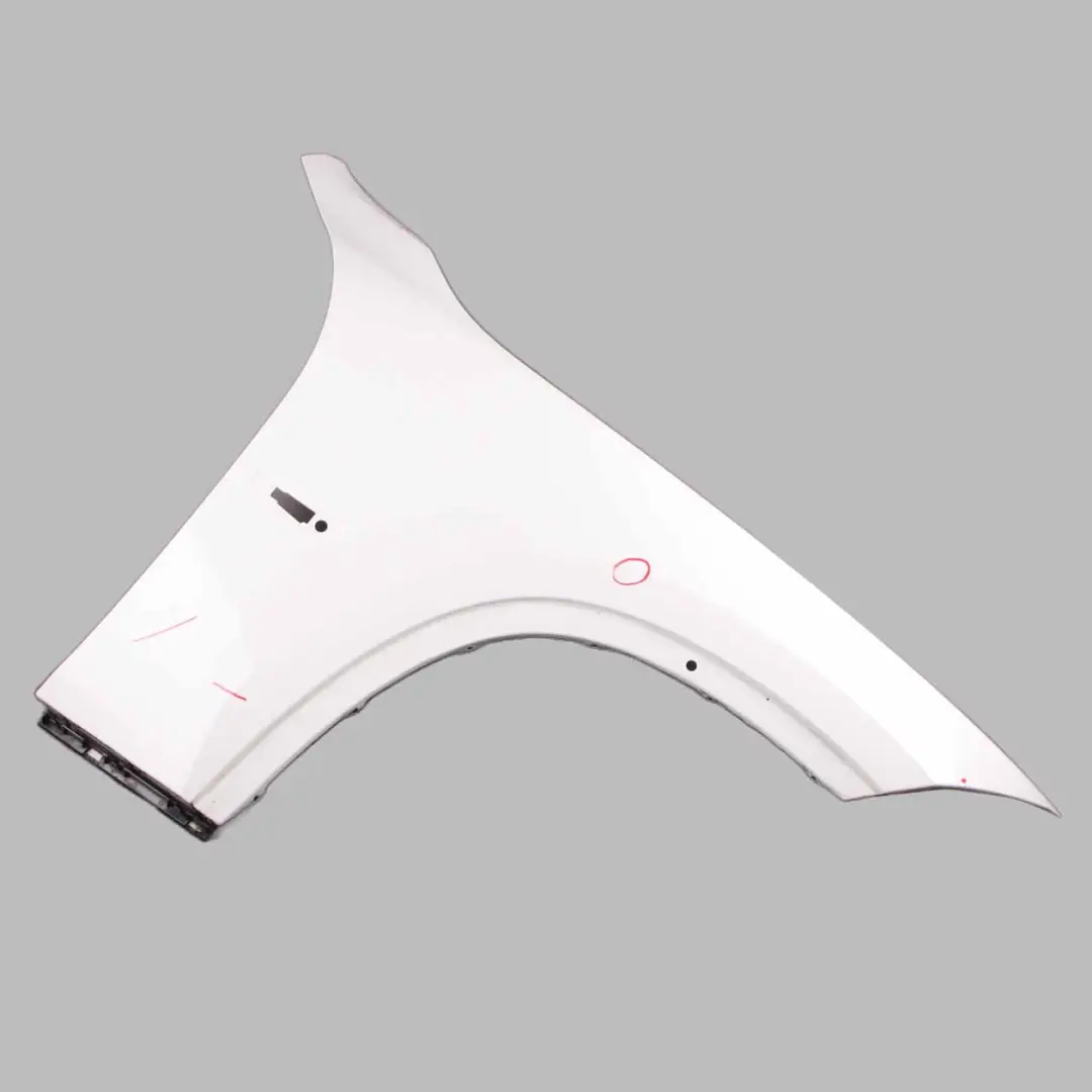 Front Right O/S Side Panel Fender Wing Alpinweiss Alpine White - 300 to BMW X1 E84 with Part number 2993156 BMW X1 E84 Front Right O/S Side Panel Fender Wing Alpinweiss Alpine White - 300 - SKU 2993156-AW - Part number 2993156