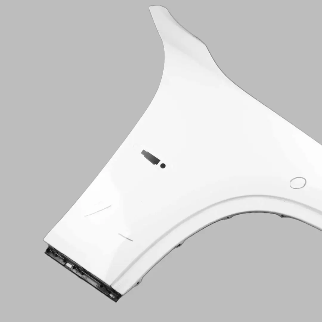 Front Right O/S Side Panel Fender Wing Alpinweiss Alpine White - 300 to BMW X1 E84 with Part number 2993156 BMW X1 E84 Front Right O/S Side Panel Fender Wing Alpinweiss Alpine White - 300 - SKU 2993156-AW - Part number 2993156