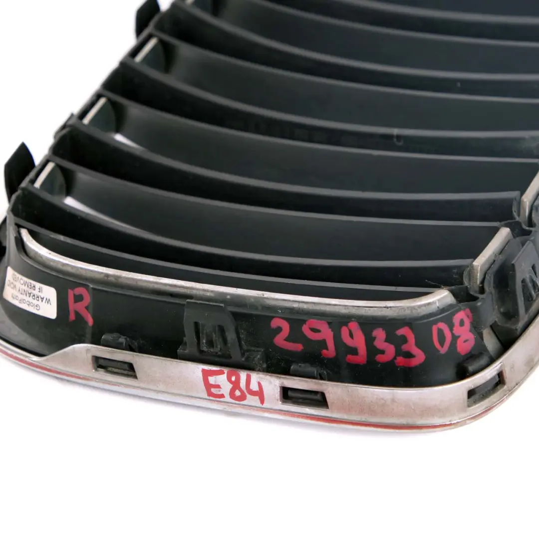 Prawa Kratka Nerka Grill Czarny Chrom do BMW X1 E84 o numerze 2993308 BMW X1 E84 Prawa Kratka Nerka Grill Czarny Chrom - SKU 2993308 - Numer Części 2993308