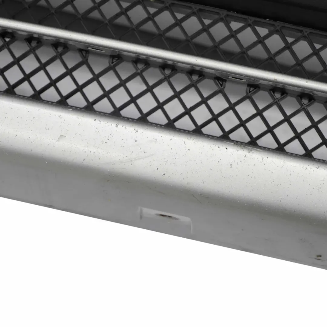 Stossfänger Vorn Gitter Mitte Schwarz für BMW X1 E84 X Line mit Teilenummer 2993567 BMW X1 E84 X Line Stossfänger Vorn Gitter Mitte Schwarz - SKU 2993567 - Teilenummer 2993567