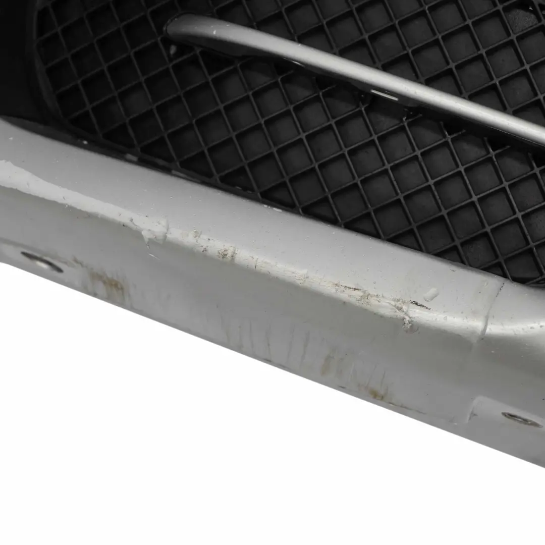 Parachoques Delantero Parte Inferior Panel Rejilla 2991506 para BMW E84 con número de pieza 2993567 BMW E84 Parachoques Delantero Parte Inferior Panel Rejilla 2991506 - SKU 2993567 - Número de pieza 2993567