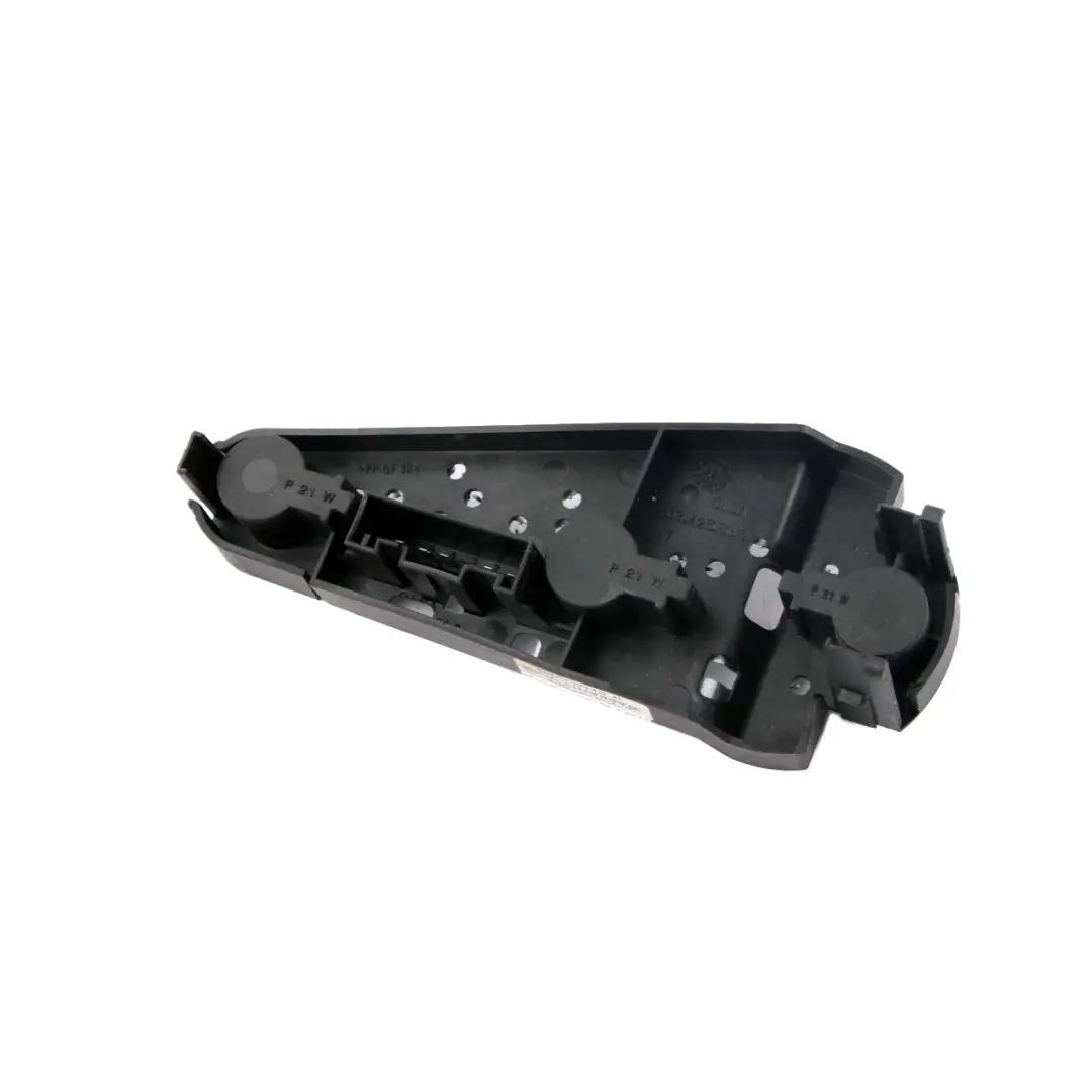 Douille porte-ampoule arrière dans latéral l'éclairage gauche pour BMW E84 à propos du numéro de pièce 2993579 BMW E84 Douille porte-ampoule arrière dans latéral l'éclairage gauche - SKU 2993579 - Numéro de pièce 2993579