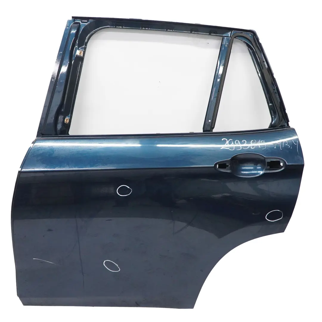 Puerta Trasera Izquierda Azul Medianoche Metalizado - B38 para BMW X1 E84 con número de pieza 2993819 BMW X1 E84 Puerta Trasera Izquierda Azul Medianoche Metalizado - B38 - SKU 2993819-MBM - Número de pieza 2993819