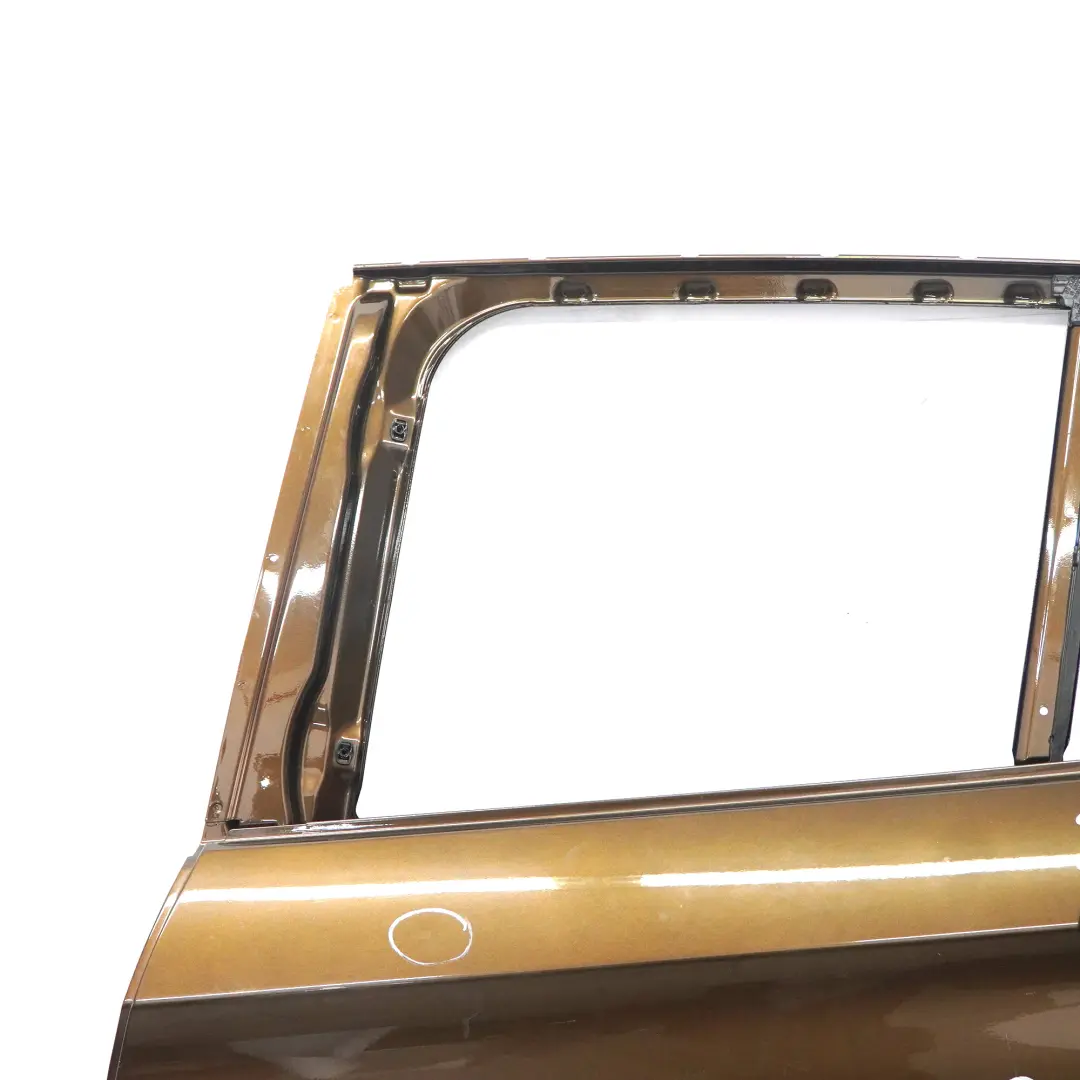 Porta posteriore sinistra Marrakesh Brown Metallic - B09 per BMW X1 E84 con numero di parte 2993819 BMW X1 E84 Porta posteriore sinistra Marrakesh Brown Metallic - B09 - SKU 2993819-MBR - Numero di parte 2993819