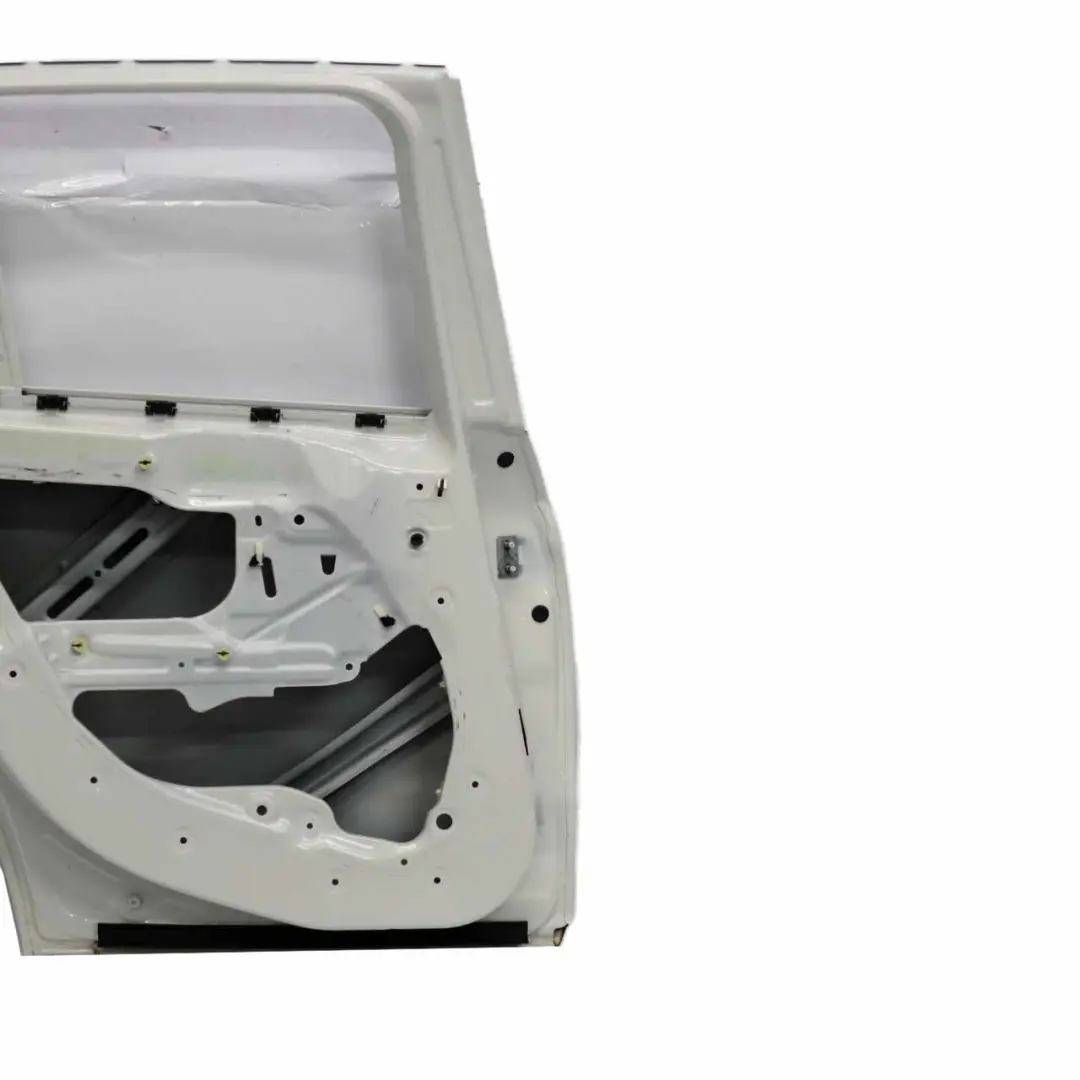 Porta posteriore sinistra Mineralweiss Mineral White Metallic - A96 per BMW X1 E84 con numero di parte 2993819 BMW X1 E84 Porta posteriore sinistra Mineralweiss Mineral White Metallic - A96 - SKU 2993819-MW - Numero di parte 2993819