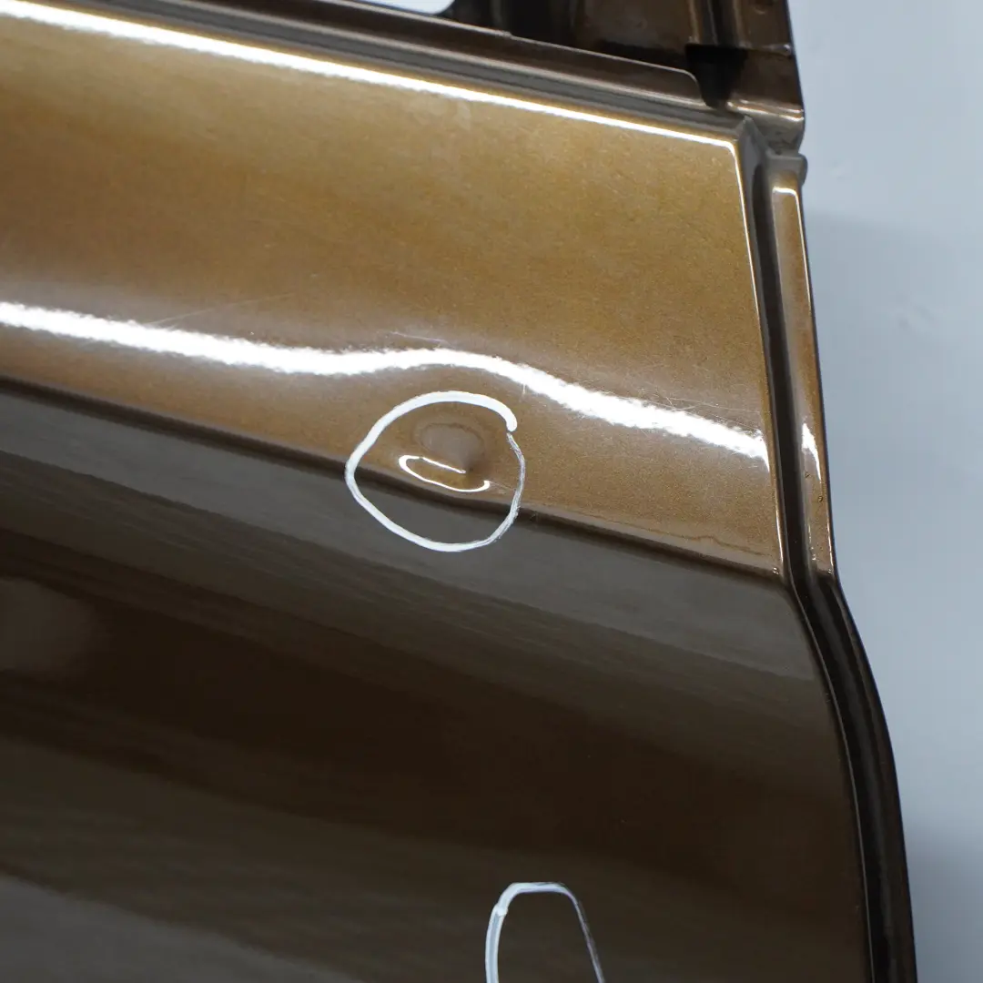 Porta posteriore destra Marrakesh Brown Metallic - B09 per BMW X1 E84 con numero di parte 2993820 BMW X1 E84 Porta posteriore destra Marrakesh Brown Metallic - B09 - SKU 2993820-MBR - Numero di parte 2993820