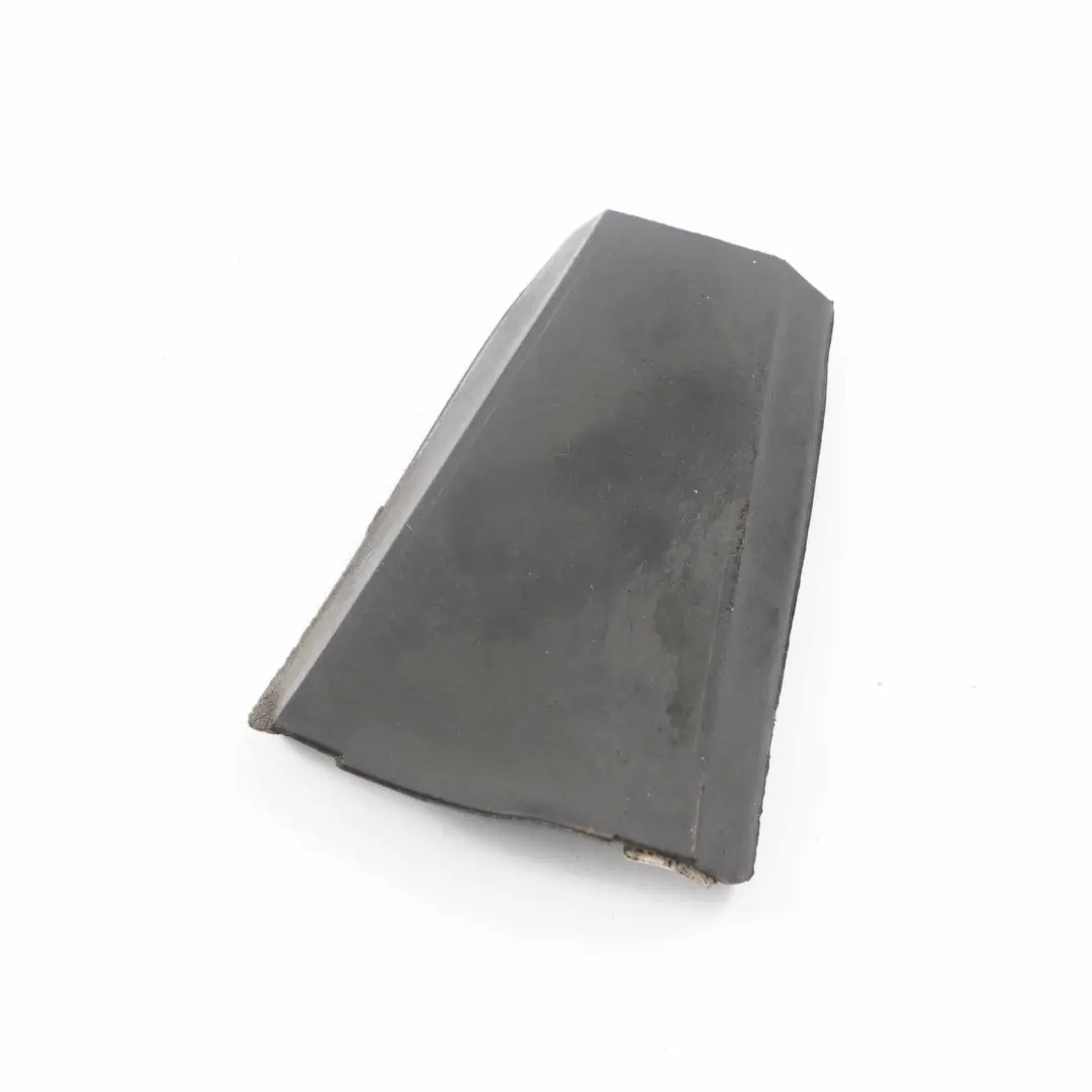 Cache conduit d'eau Garniture avant pour BMW X1 E84 à propos du numéro de pièce 2993904 BMW X1 E84 Cache conduit d'eau Garniture avant - SKU 2993904 - Numéro de pièce 2993904