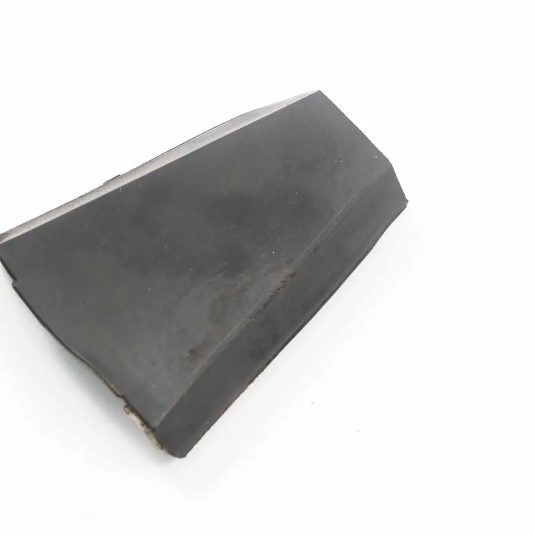 Cache conduit d'eau Garniture avant pour BMW X1 E84 à propos du numéro de pièce 2993904 BMW X1 E84 Cache conduit d'eau Garniture avant - SKU 2993904 - Numéro de pièce 2993904