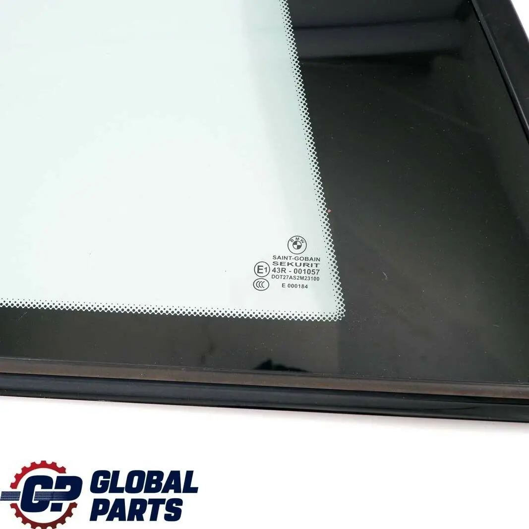 Trasero Derecho Ventana lateral AS2 Glanzschwarz Alto Brillo para BMW E82 con número de pieza 2996840 BMW E82 Trasero Derecho Ventana lateral AS2 Glanzschwarz Alto Brillo - SKU 2996840 - Número de pieza 2996840