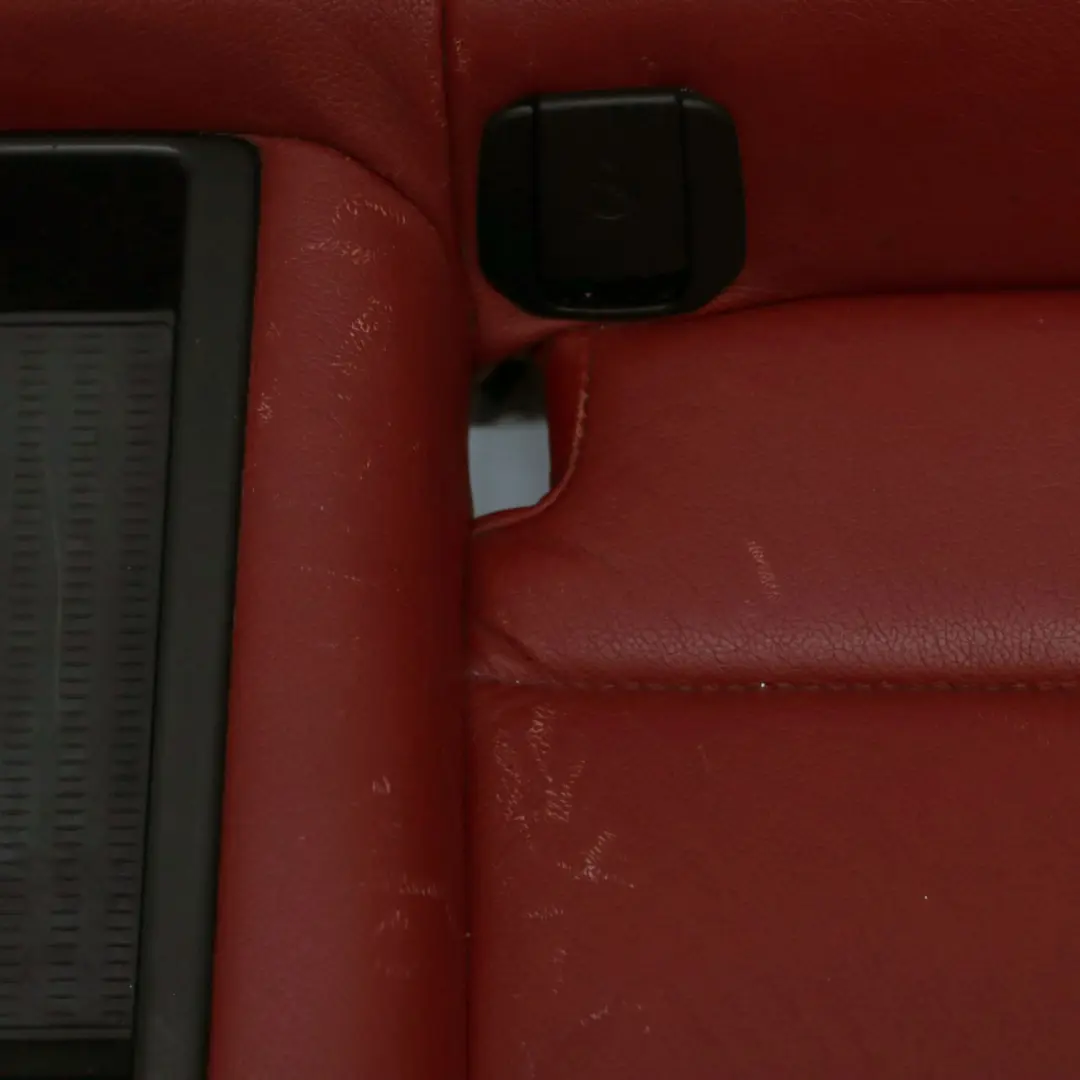 Asiento Trasero Banco Sofá Funda Cuero Boston Rojo NO GENUINO CUERO para BMW E82 con número de pieza 2996959 BMW E82 Asiento Trasero Banco Sofá Funda Cuero Boston Rojo NO GENUINO CUERO - SKU 2996959-1 - Número de pieza 2996959