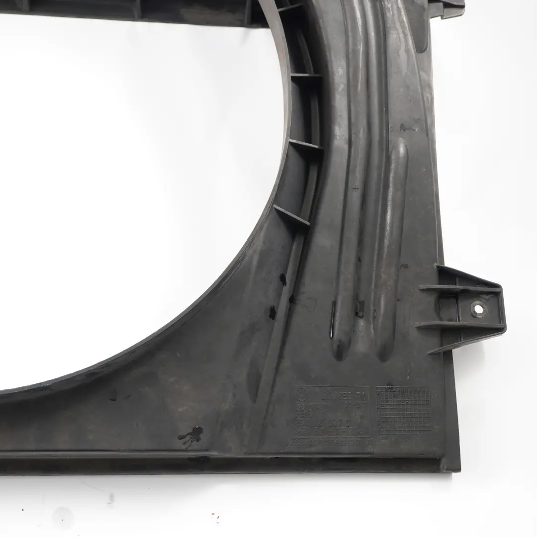 Lüfterrahmen Motorkühlung Lüfterhaube Gehäuse für VW Volkswagen LT 35 mit Teilenummer 2D0121201M VW Volkswagen LT 35 Lüfterrahmen Motorkühlung Lüfterhaube Gehäuse - SKU 2D0121201M - Teilenummer 2D0121201M