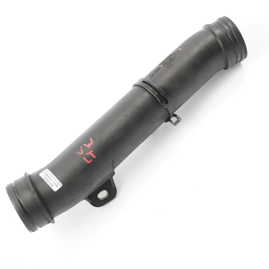 Conduite d'admission d'air refroidisseur intermédiaire 2D0129715 pour VW LT 35 Diesel à propos du numéro de pièce 2D0129715A VW LT 35 Diesel Conduite d'admission d'air refroidisseur intermédiaire 2D0129715 - SKU 2D0129715A - Numéro de pièce 2D0129715A