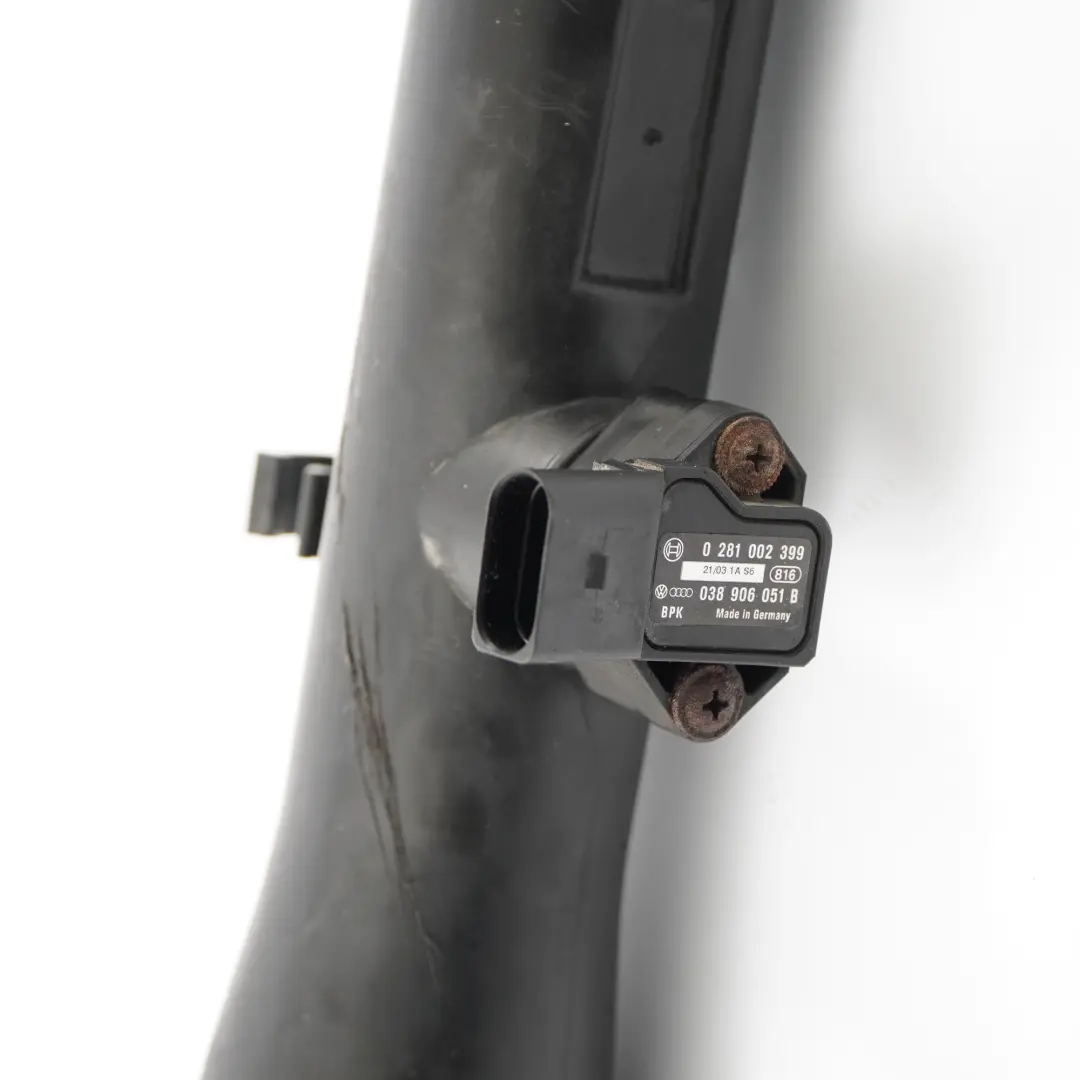 Intake Pipe Line Map Sensor to VW LT 35 Diesel Intercooler Air with Part number 2D0145762A VW LT 35 Diesel Intercooler Air Intake Pipe Line Map Sensor - SKU 2D0145762A - Part number 2D0145762A