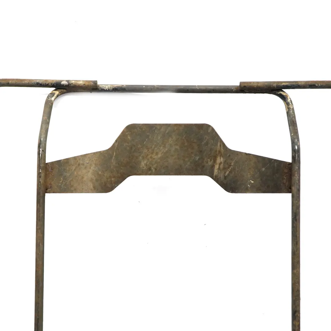 Soporte angular de montaje de rueda de repuesto para Volkswagen VW LT 35 con número de pieza 2D0801901C Volkswagen VW LT 35 Soporte angular de montaje de rueda de repuesto - SKU 2D0801901C - Número de pieza 2D0801901C