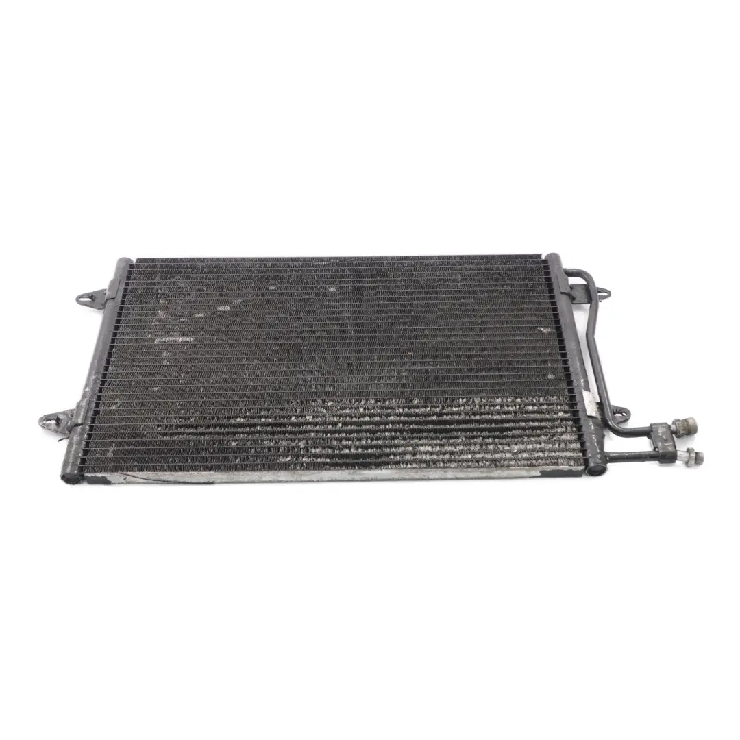 Refroidisseur de radiateur Climatisation A/C Condenseur pour VW LT 35 à propos du numéro de pièce 2D0820413 VW LT 35 Refroidisseur de radiateur Climatisation A/C Condenseur - SKU 2D0820413 - Numéro de pièce 2D0820413