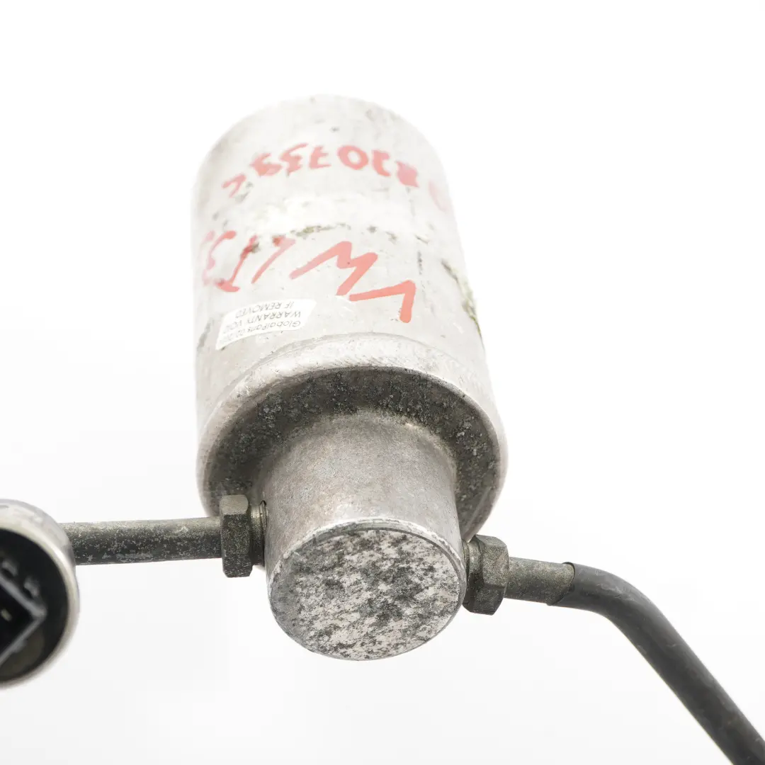 Aire Acondicionado Tubo Refrigerante Manguera para Volkswagen VW LT 35 con número de pieza 2D0820739L Volkswagen VW LT 35 Aire Acondicionado Tubo Refrigerante Manguera - SKU 2D0820739L - Número de pieza 2D0820739L