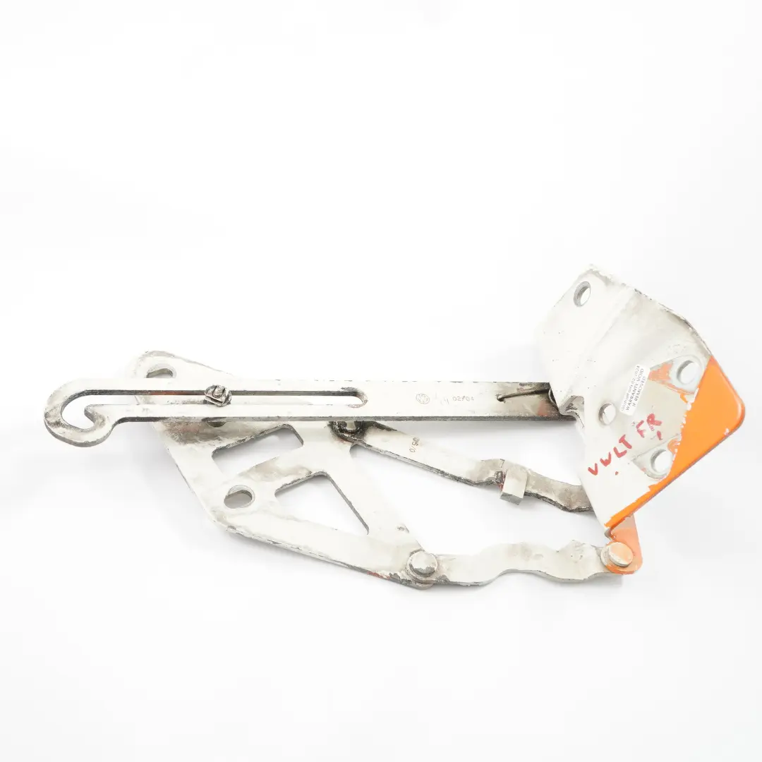 Bonnet Hinge Engine Hood Front Right Hinge O/S to VW Volkswagen LT 35 with Part number 2D0823302B VW Volkswagen LT 35 Bonnet Hinge Engine Hood Front Right Hinge O/S - SKU 2D0823302B - Part number 2D0823302B