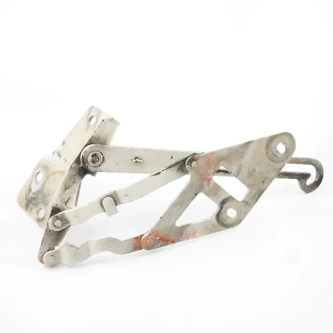 Bonnet Hinge Engine Hood Front Right Hinge O/S to VW Volkswagen LT 35 with Part number 2D0823302B VW Volkswagen LT 35 Bonnet Hinge Engine Hood Front Right Hinge O/S - SKU 2D0823302B - Part number 2D0823302B