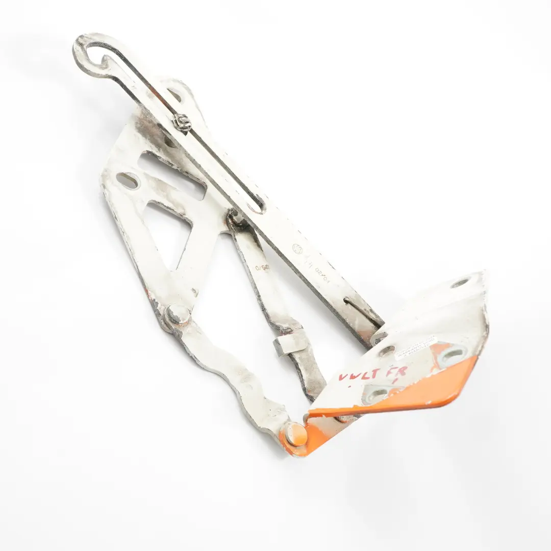 Bonnet Hinge Engine Hood Front Right Hinge O/S to VW Volkswagen LT 35 with Part number 2D0823302B VW Volkswagen LT 35 Bonnet Hinge Engine Hood Front Right Hinge O/S - SKU 2D0823302B - Part number 2D0823302B