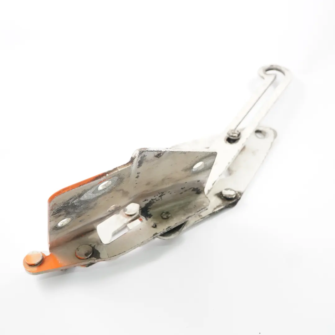 Bisagra del capó Capó del motor Bisagra delantera derecha para VW LT 35 con número de pieza 2D0823302B VW LT 35 Bisagra del capó Capó del motor Bisagra delantera derecha - SKU 2D0823302B - Número de pieza 2D0823302B