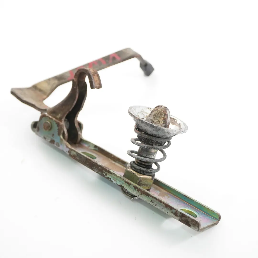 VW Volkswagen LT 35 Verrouillage du capot Loquet capot moteur Loquet - SKU 2D0823507D - Numéro de pièce 2D0823507D