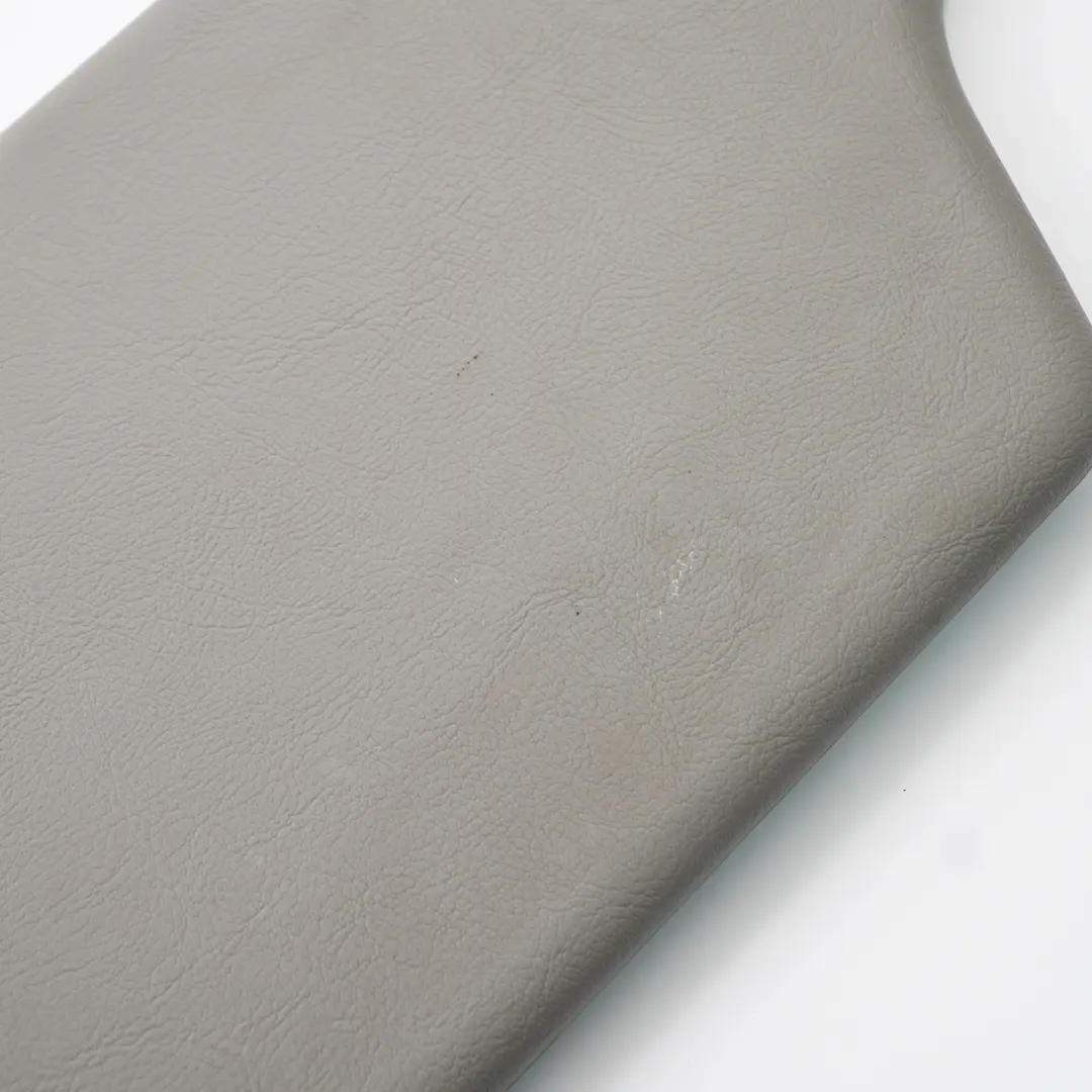 Parasole anteriore diritto interno cabina Grigio per Volkswagen LT con numero di parte 2D0857552A Volkswagen LT Parasole anteriore diritto interno cabina Grigio - SKU 2D0857552A - Numero di parte 2D0857552A