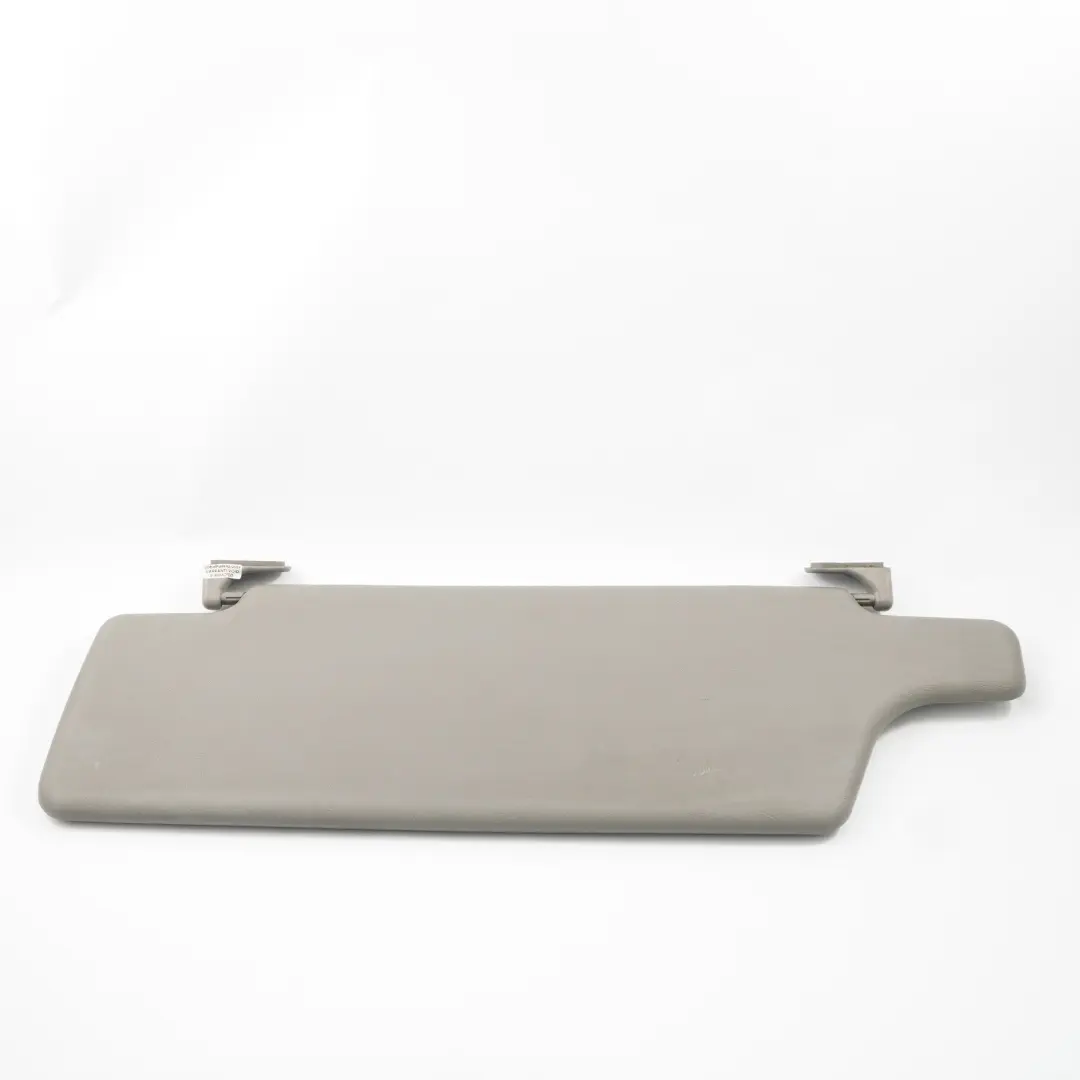 Parasole anteriore diritto interno cabina Grigio per Volkswagen LT con numero di parte 2D0857552A Volkswagen LT Parasole anteriore diritto interno cabina Grigio - SKU 2D0857552A - Numero di parte 2D0857552A