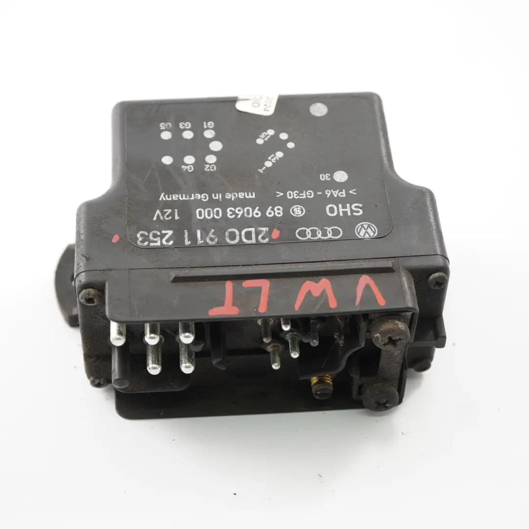 Module bougie préchauffage contrôle de relais Noir pour VW Volkswagen LT 35 à propos du numéro de pièce 2D0911253 VW Volkswagen LT 35 Module bougie préchauffage contrôle de relais Noir - SKU 2D0911253 - Numéro de pièce 2D0911253