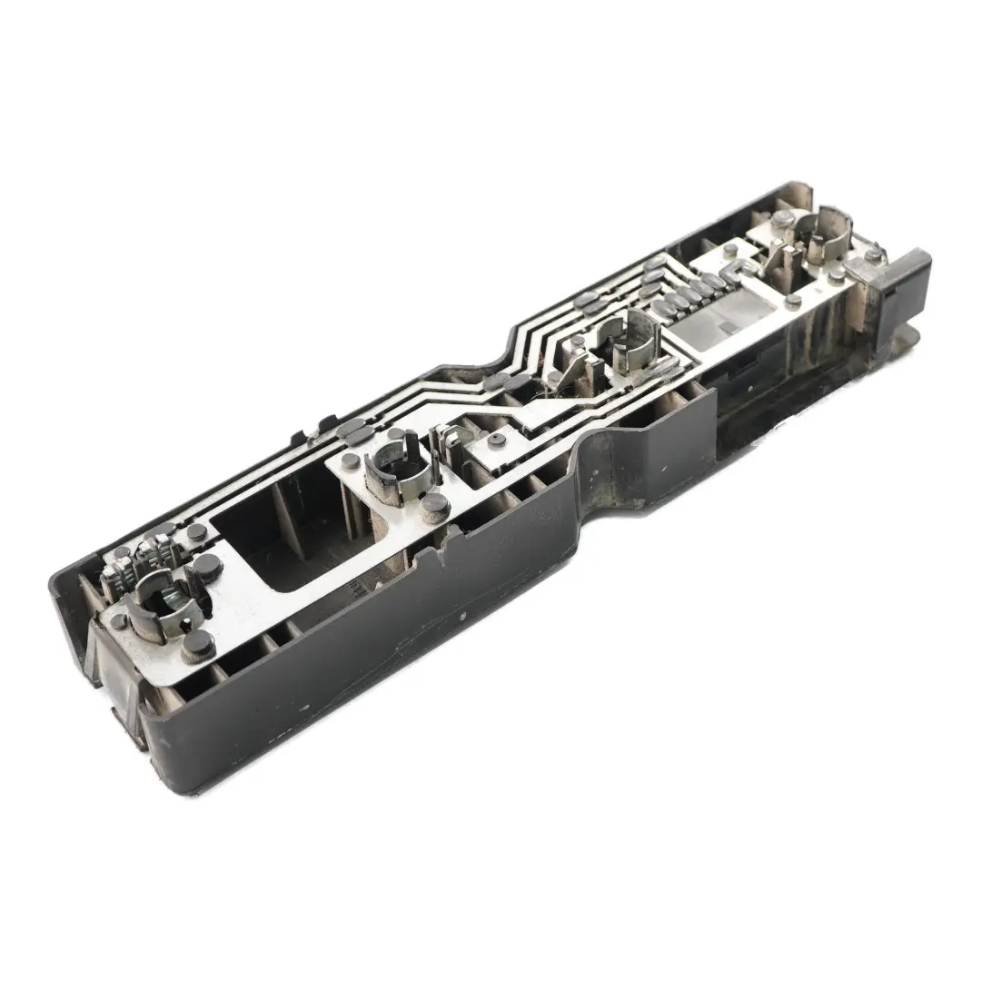 portalampada presa fanale posteriore sinistra destra per Volkswagen LT 35 con numero di parte 2D0945257 Volkswagen LT 35 portalampada presa fanale posteriore sinistra destra - SKU 2D0945257 - Numero di parte 2D0945257