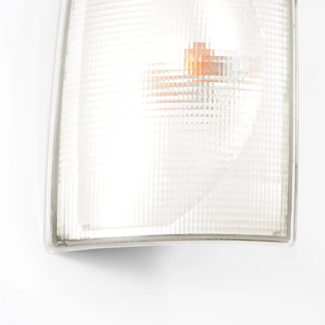 Clignotant Avant Gauche Lumière pour VW Volkswagen LT 35 à propos du numéro de pièce 2D0953041A VW Volkswagen LT 35 Clignotant Avant Gauche Lumière - SKU 2D0953041A - Numéro de pièce 2D0953041A