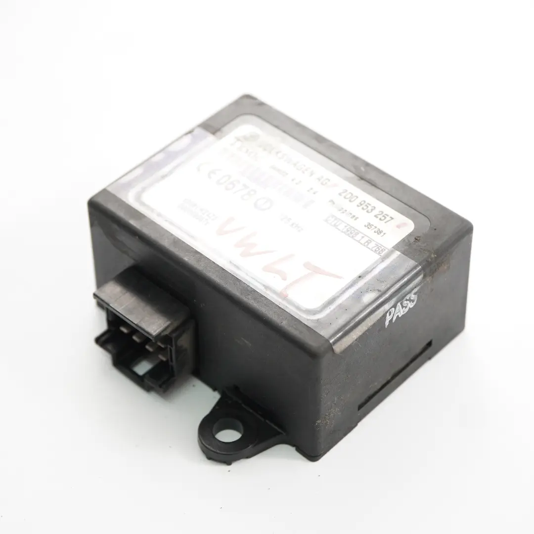 Module de l'unité contrôle l'antidémarrage Temic pour VW Volkswagen LT 35 à propos du numéro de pièce 2D0953257 VW Volkswagen LT 35 Module de l'unité contrôle l'antidémarrage Temic - SKU 2D0953257 - Numéro de pièce 2D0953257