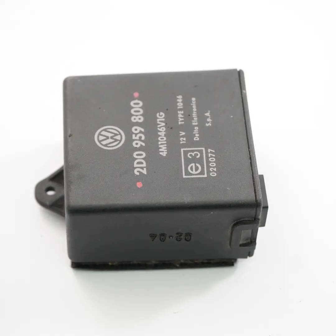 Door Module Central Locking System Module Unit to Volkswagen LT 35 with Part number 2D0959800 Volkswagen LT 35 Door Module Central Locking System Module Unit - SKU 2D0959800 - Part number 2D0959800