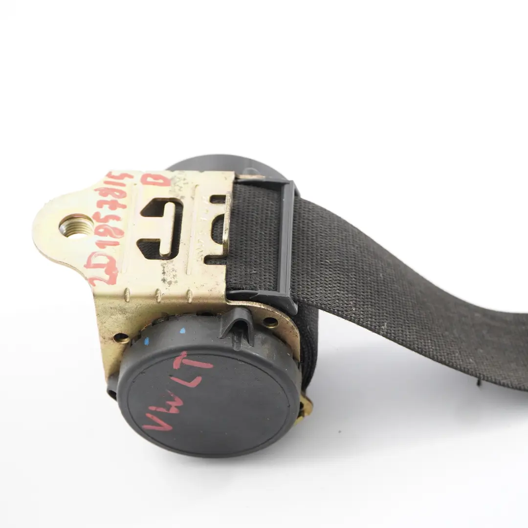 Ceinture de sécurité arrière supérieure Noir pour VW Volkswagen LT 35 à propos du numéro de pièce 2D1857815B VW Volkswagen LT 35 Ceinture de sécurité arrière supérieure Noir - SKU 2D1857815B - Numéro de pièce 2D1857815B