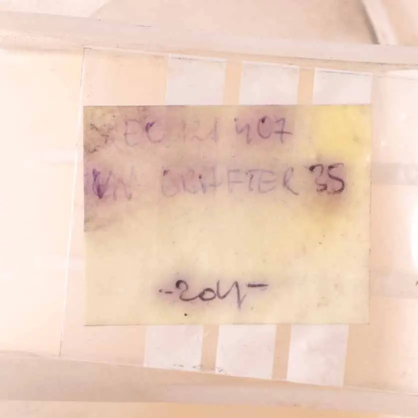 Expansion Tank Volkswagen Crafter 30-50 Coolant Reservoir Fluid Bottle to with Part number 2E0121407 Expansion Tank Volkswagen Crafter 30-50 Coolant Reservoir Fluid Bottle - SKU 2E0121407 - Part number 2E0121407