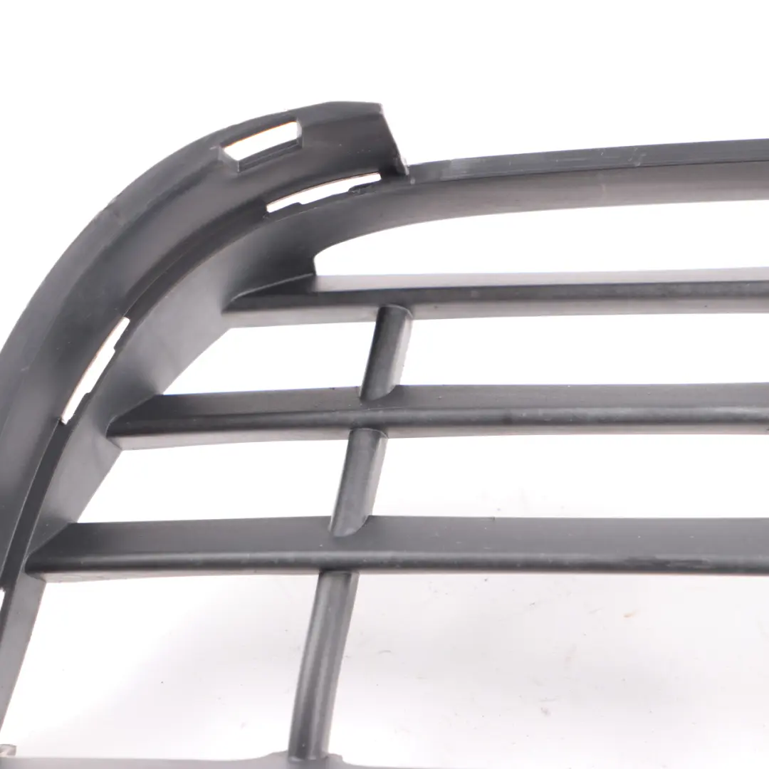 Front Bumper Centre Lower Grille Grid Panel to Volkswagen VW Crafter 35 with Part number 2E0807835A Volkswagen VW Crafter 35 Front Bumper Centre Lower Grille Grid Panel - SKU 2E0807835A - Part number 2E0807835A