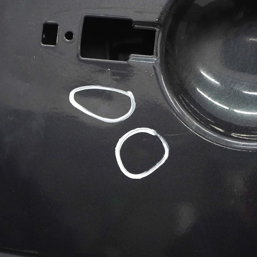 Volkswagen VW Crafter 30-50 Door Front Right O/S Night Black Metallic - H9Z - SKU 2E0831052-NAM - Part number 2E0831051