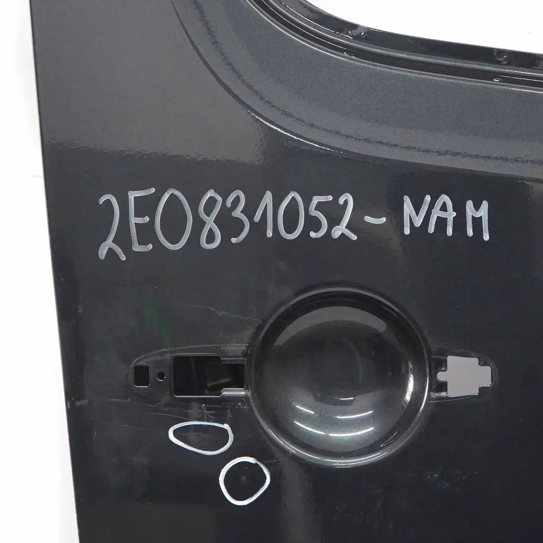 Volkswagen VW Crafter 30-50 Door Front Right O/S Night Black Metallic - H9Z - SKU 2E0831052-NAM - Part number 2E0831051