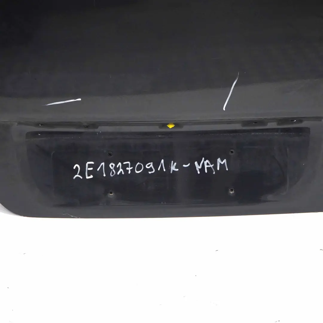 Drzwi Lewe Tylne Nachtschwarz do Volkswagen Crafter o numerze 2E1827091K Volkswagen Crafter Drzwi Lewe Tylne Nachtschwarz - SKU 2E1827091K-NAM - Numer Części 2E1827091K