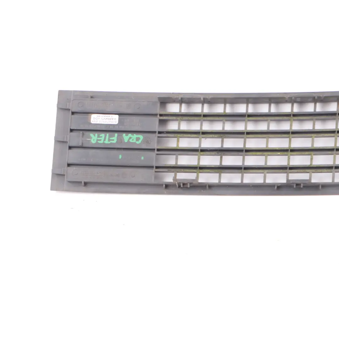 Rejilla Ventilación Capó para Volkswagen Crafter con número de pieza 2E2864878 Volkswagen Crafter Rejilla Ventilación Capó - SKU 2E2864878 - Número de pieza 2E2864878
