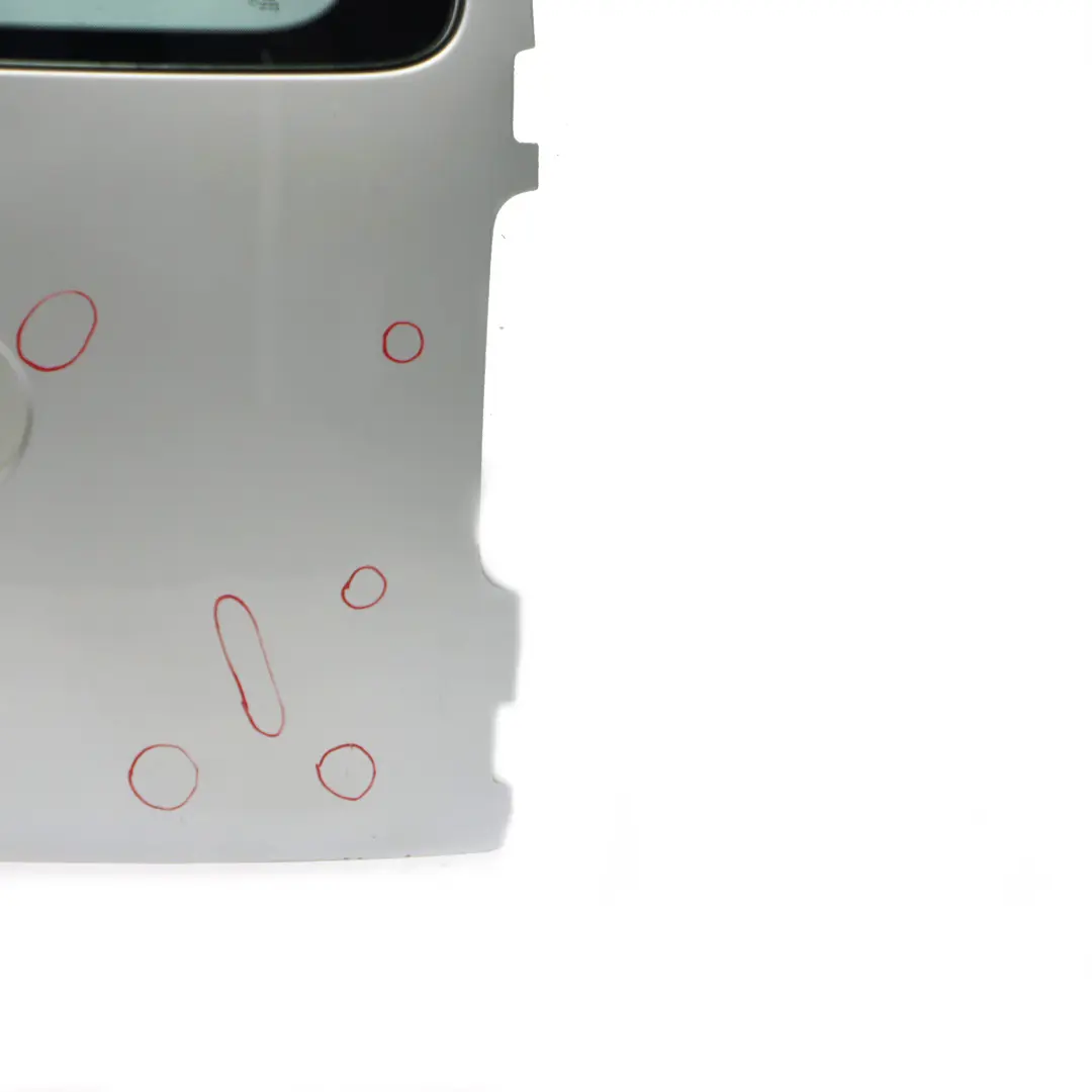 Drzwi Przesuwne Prawe Tylne Reflex Silver Metallic LA7W do Volkswagen VW Caddy o numerze 2K0827092G Volkswagen VW Caddy Drzwi Przesuwne Prawe Tylne Reflex Silver Metallic LA7W - SKU 2K0827092G-RES - Numer Części 2K0827092G