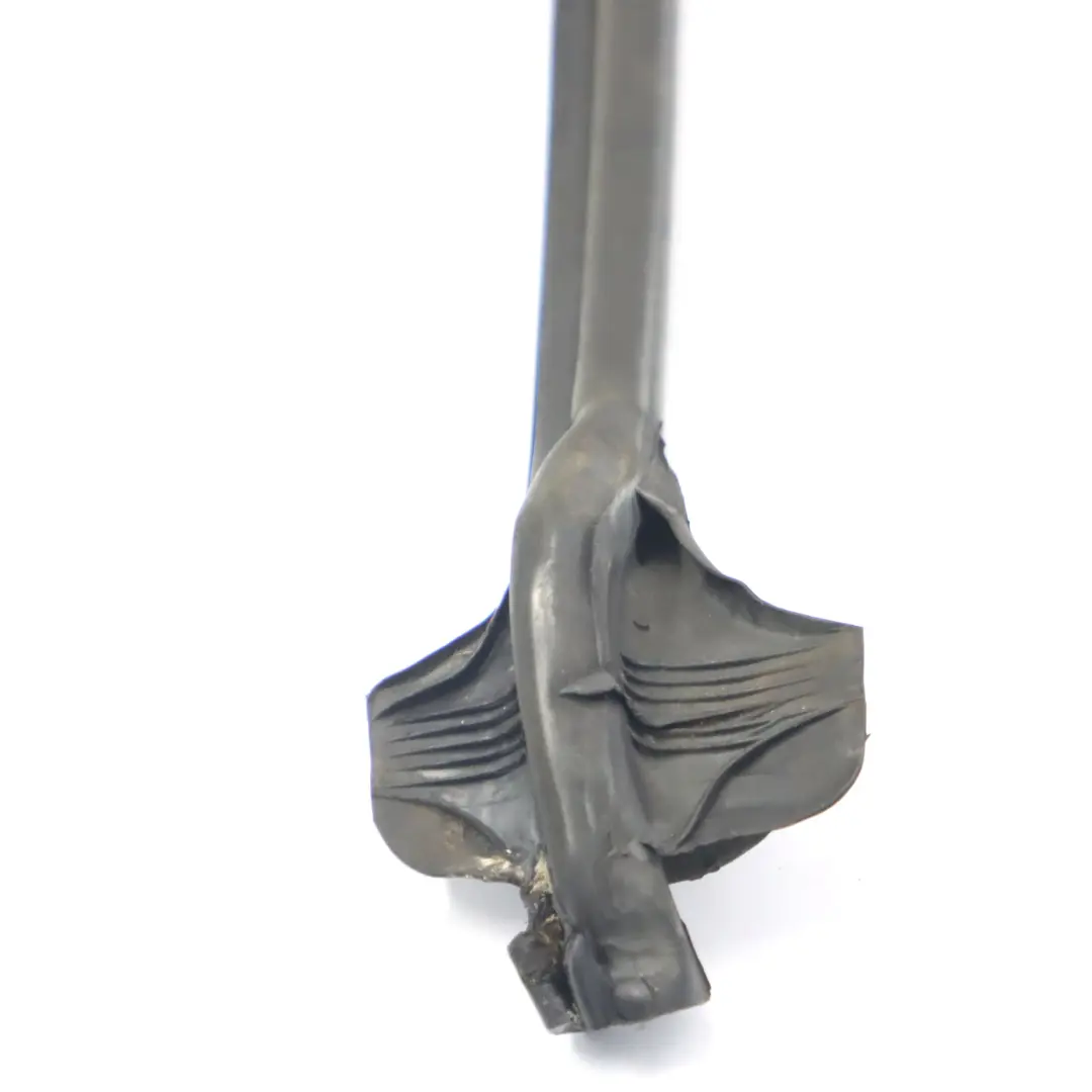 Joint de Porte Volkswagen VW Caddy Bande joint coffre arrière droit pour à propos du numéro de pièce 2K0827709C Joint de Porte Volkswagen VW Caddy Bande joint coffre arrière droit - SKU 2K0827709C - Numéro de pièce 2K0827709C