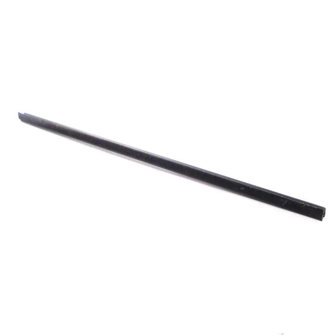 VW Caddy Joint d'étanchéité de la vitre intérieure avant droite - SKU 2K0837472 - Numéro de pièce 2K0837472